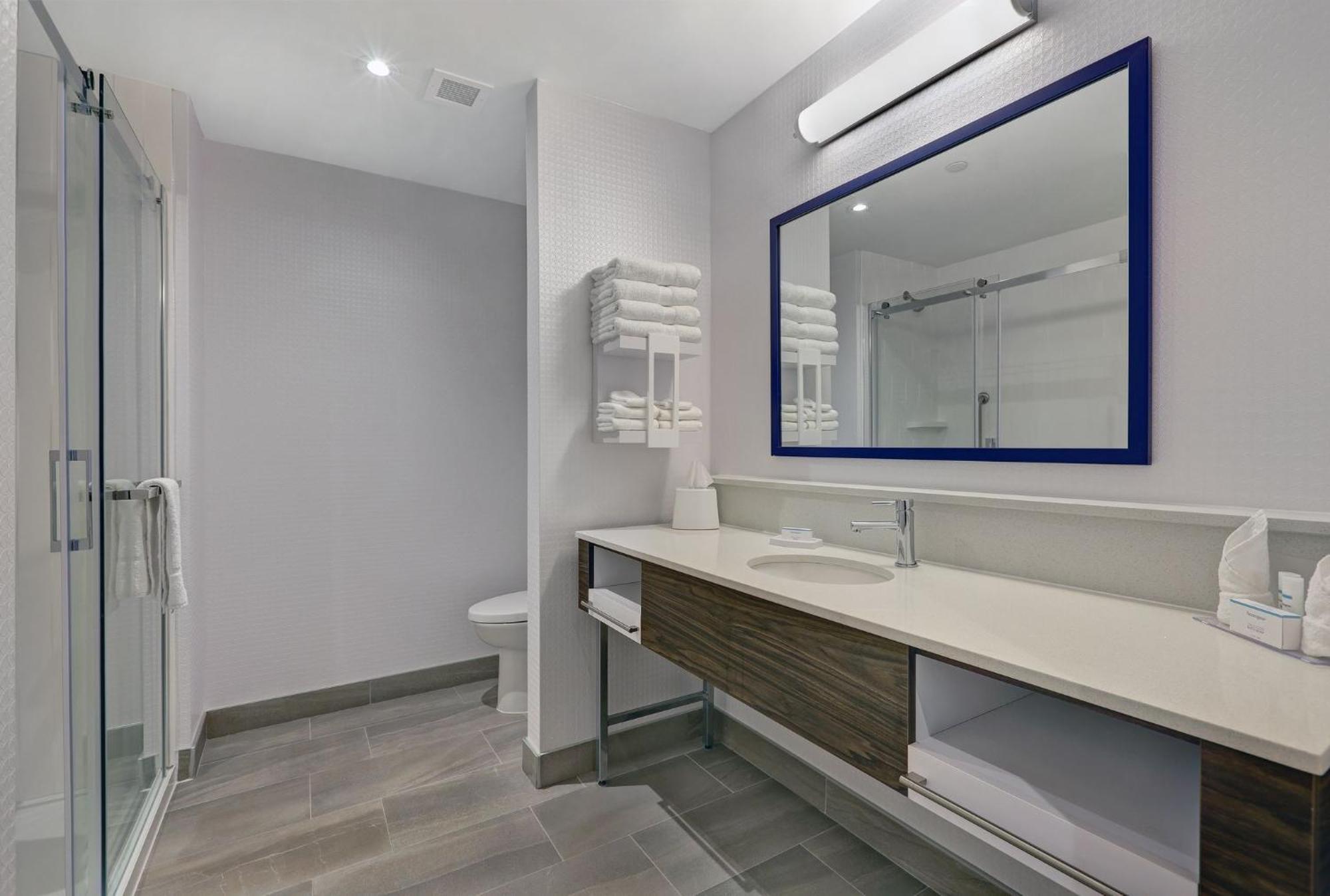 Hampton Inn Peterborough Kültér fotó