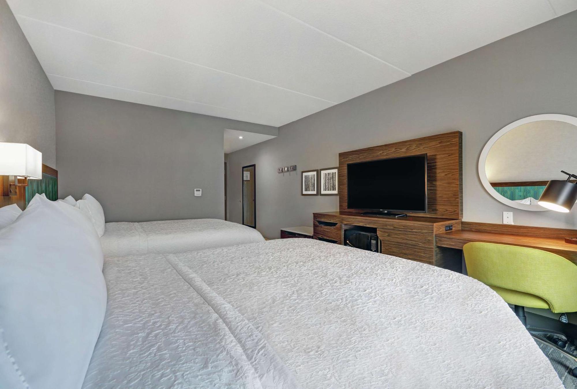 Hampton Inn Peterborough Kültér fotó